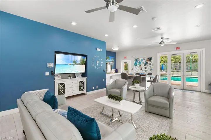 3917 Fabienne Ct, Naples, Florida 34109