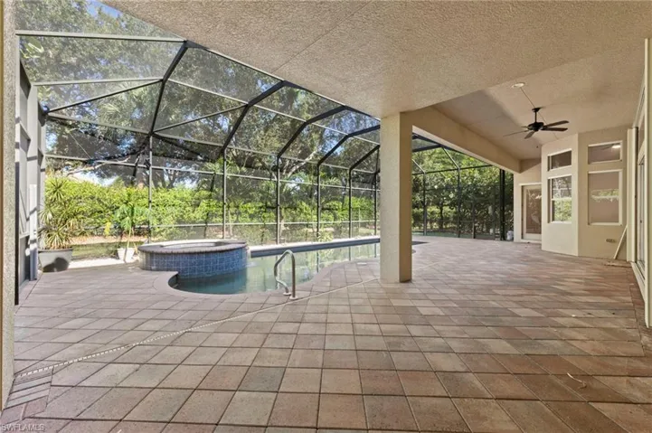 19464 La Serena Dr, Estero, Florida 33967