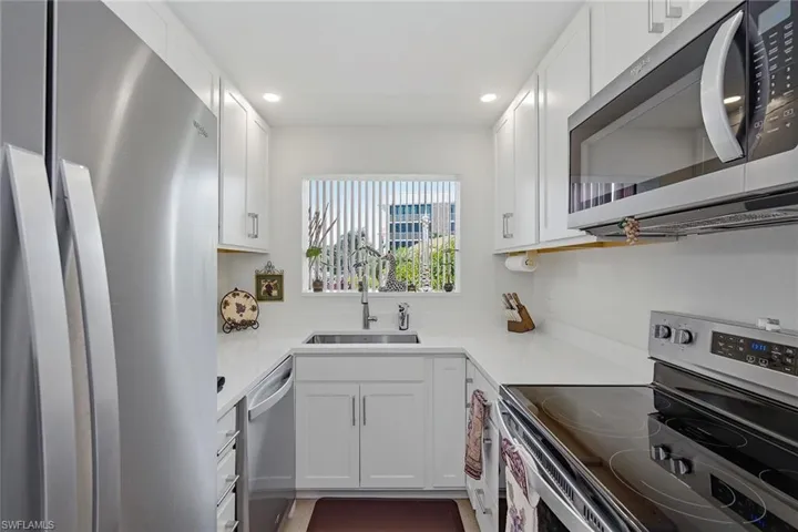 3000 Gulf Shore Blvd N 101, Naples, Florida 34103