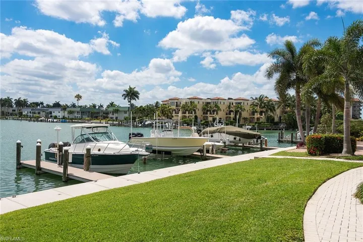 3000 Gulf Shore Blvd N 101, Naples, Florida 34103