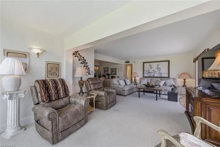 3000 Gulf Shore Blvd N 101, Naples, Florida 34103