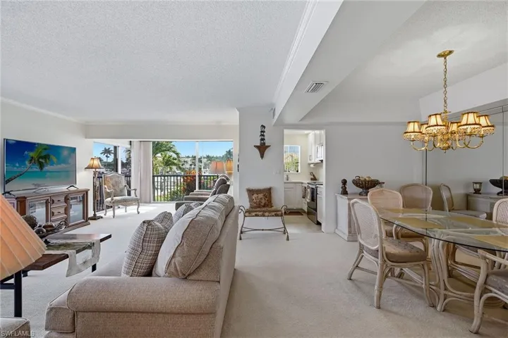 3000 Gulf Shore Blvd N 101, Naples, Florida 34103