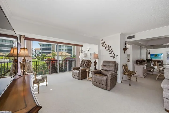 3000 Gulf Shore Blvd N 101, Naples, Florida 34103
