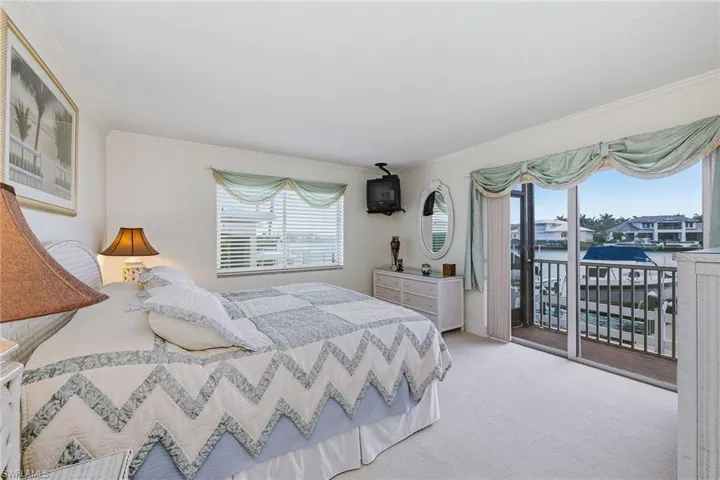 3000 Gulf Shore Blvd N 101, Naples, Florida 34103