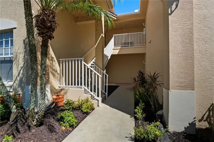15021  Bridgeway  LN, Fort Myers, FL 33919