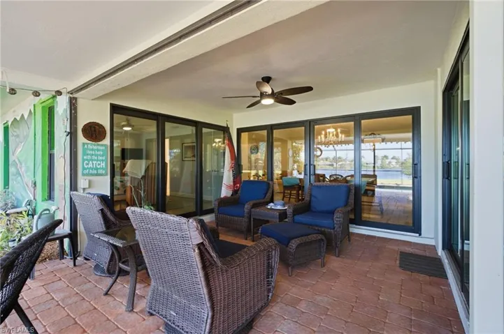 7275 Lake Dr, Fort Myers, Florida 33908