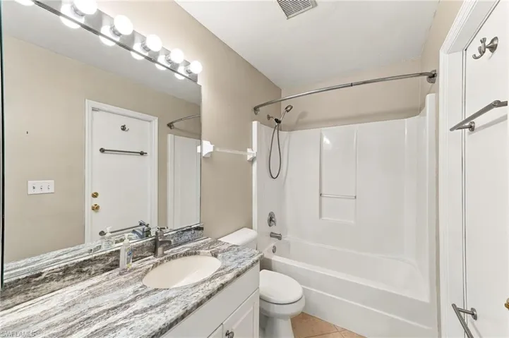 919 Nw 6th Pl, Cape Coral, Florida 33993