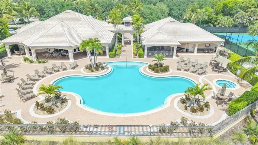 14950  Volterra  CT, Naples, FL 34120