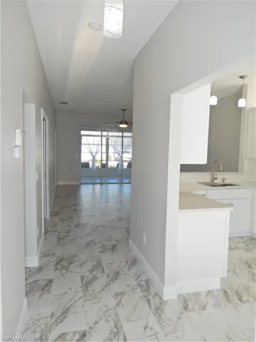 Entrance tile flooring