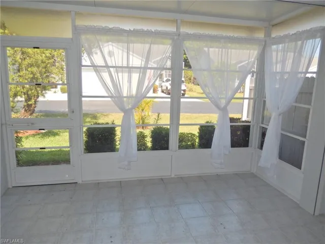 View of lanai/sunroom, Florida room