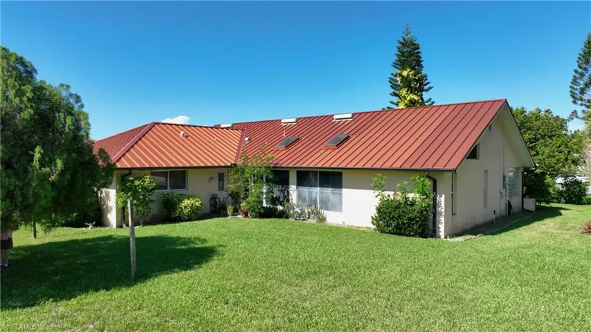 237 Lauberge Ct, Lehigh Acres, Florida 33936
