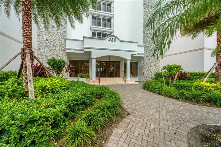 Pelican Point West