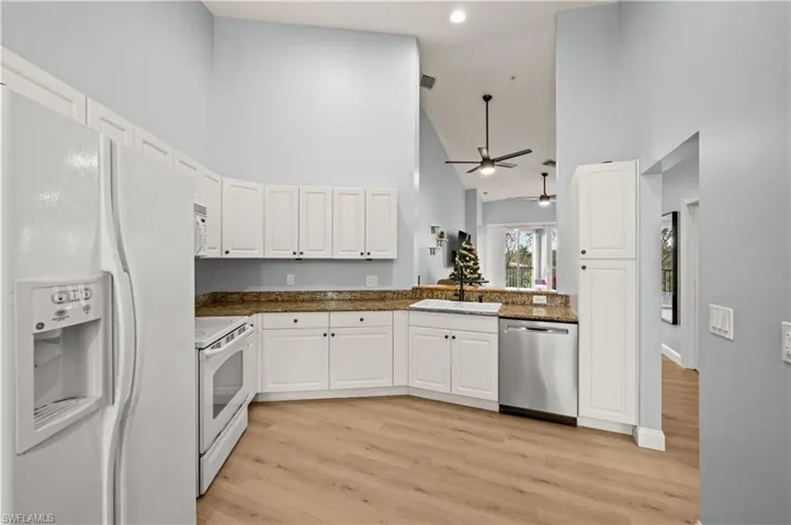 12090  Summergate  CIR, Fort Myers, FL 33913