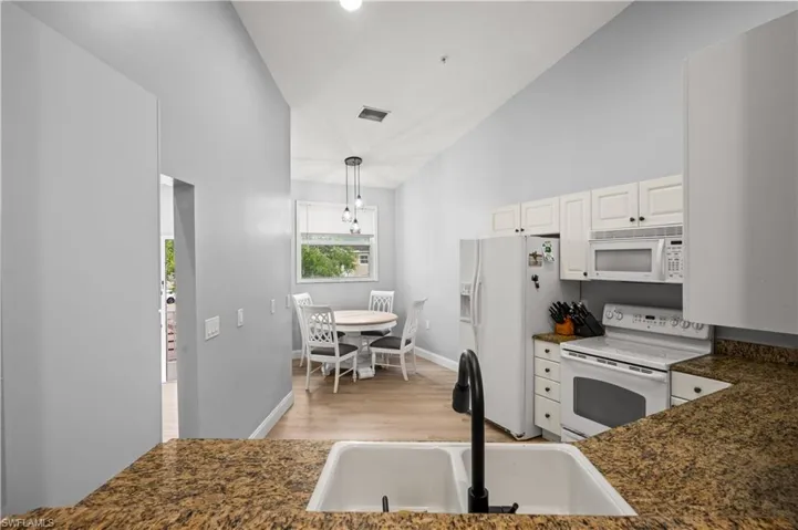 12090  Summergate  CIR, Fort Myers, FL 33913