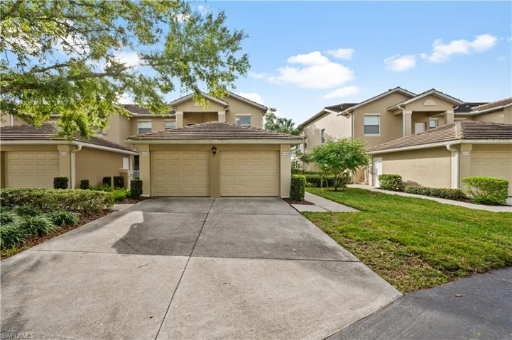 12090  Summergate  CIR, Fort Myers, FL 33913