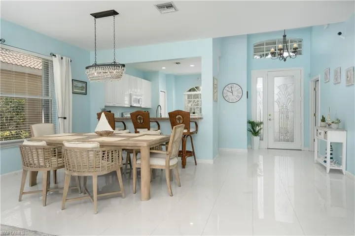 11320  Lakeland  CIR, Fort Myers, FL 33913