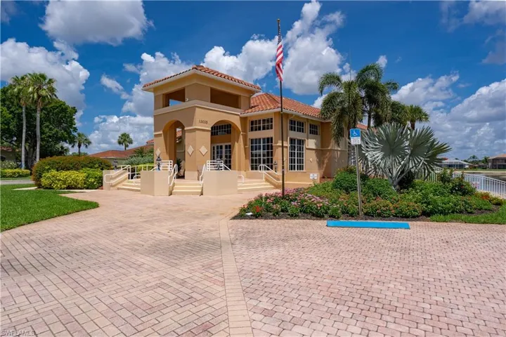 11320  Lakeland  CIR, Fort Myers, FL 33913