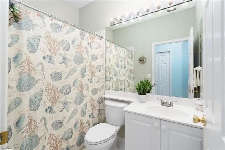 11320  Lakeland  CIR, Fort Myers, FL 33913