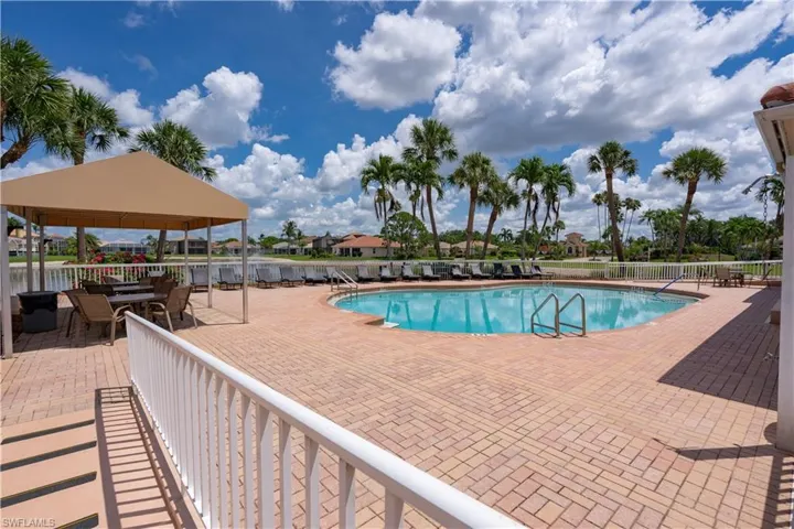 11320  Lakeland  CIR, Fort Myers, FL 33913