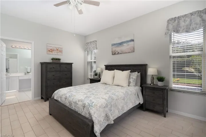 11320  Lakeland  CIR, Fort Myers, FL 33913