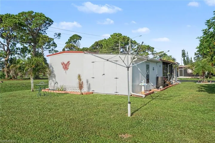 881 Homestead Dr, North Fort Myers, Florida 33917