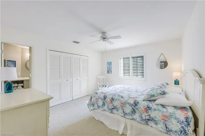Guest bedroom with en suite.
