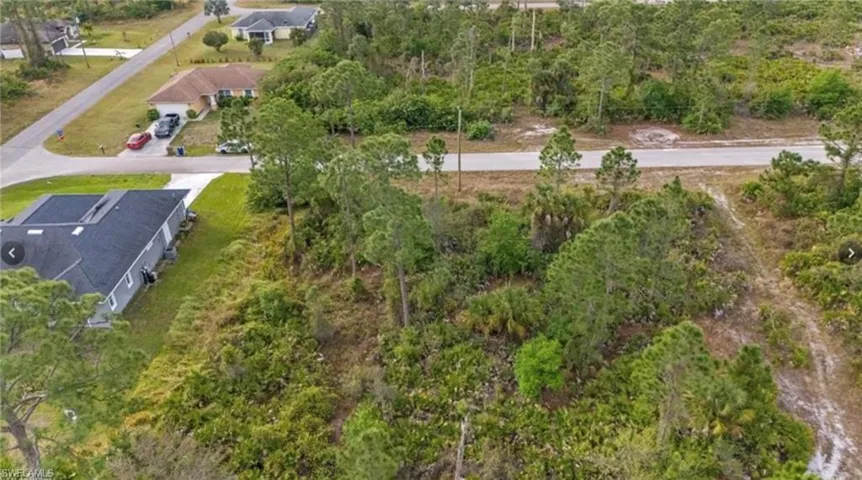 1141  Corry E ST, Lehigh Acres, FL 33974