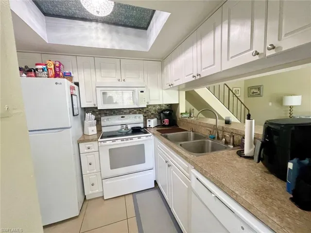 3361 New South Province Blvd 2, Fort Myers, Florida 33907