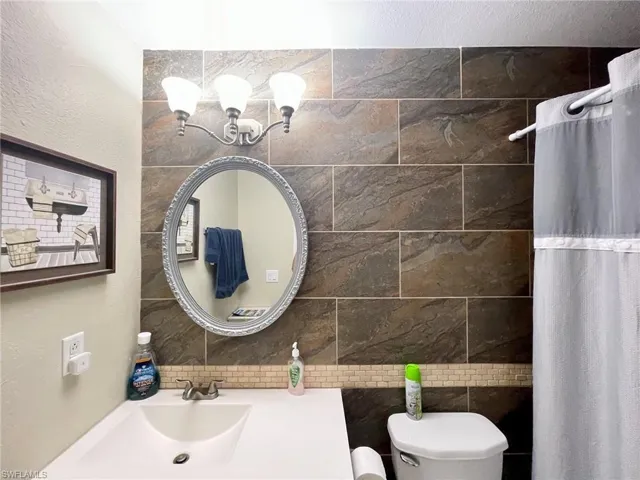 3361 New South Province Blvd 2, Fort Myers, Florida 33907