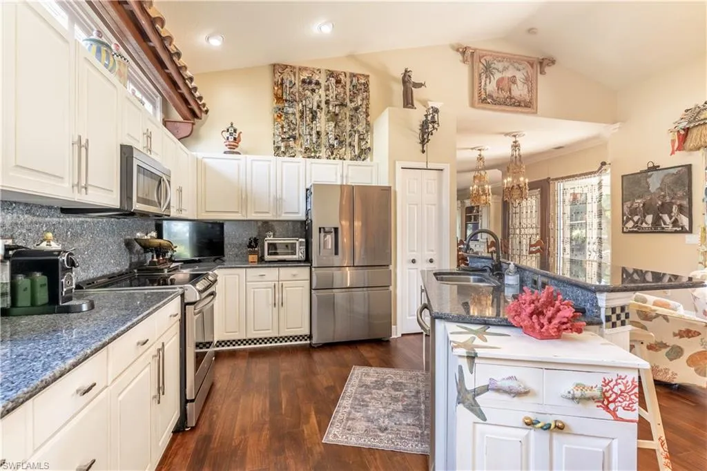 834 Coldstream CT, Naples, FL 34104,225023029