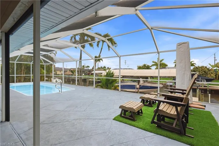 222 SW 39th  TER, Cape Coral, FL 33914