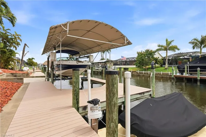 222 SW 39th  TER, Cape Coral, FL 33914