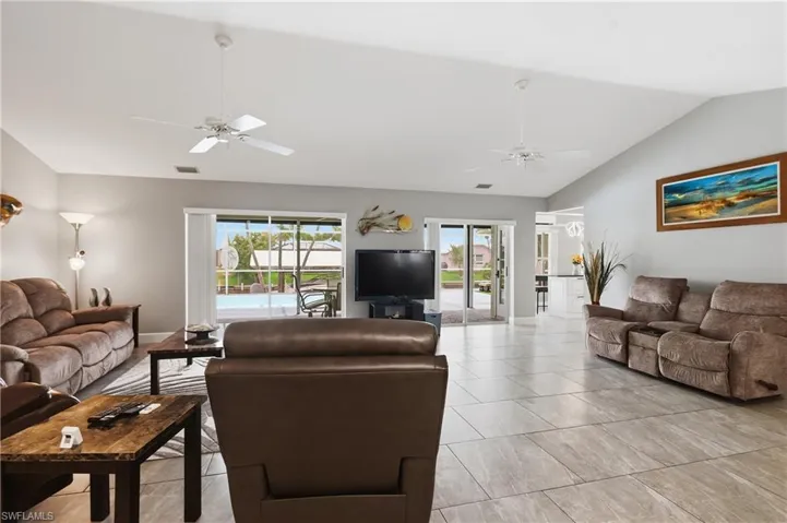 222 SW 39th  TER, Cape Coral, FL 33914