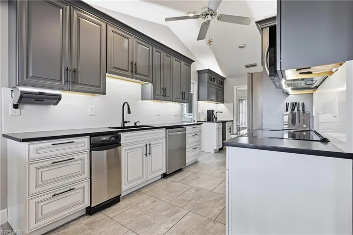222 SW 39th  TER, Cape Coral, FL 33914