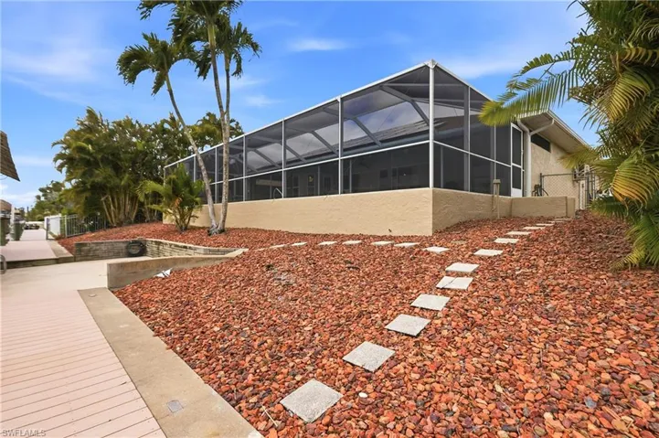 222 SW 39th  TER, Cape Coral, FL 33914