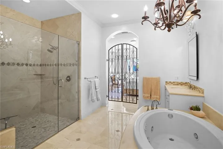16653  Toscana  CIR, Naples, FL 34110