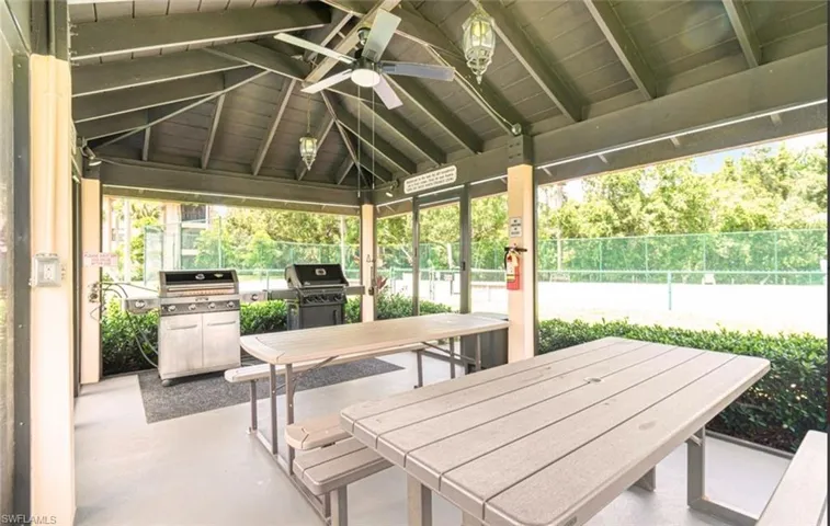 featuring area for grilling
