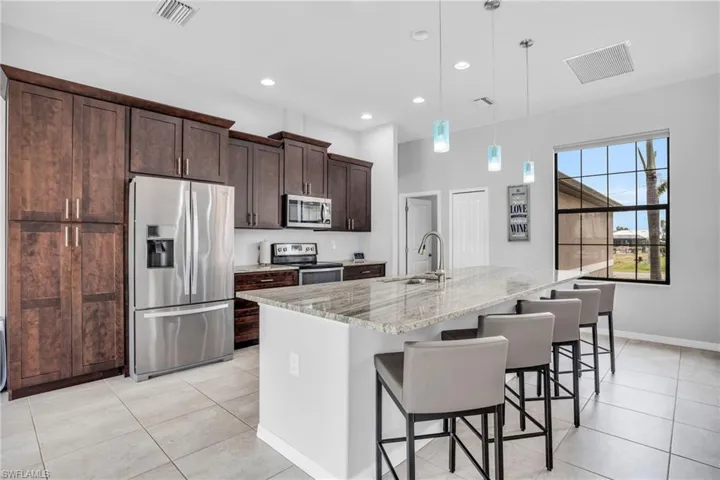 3702 Nw 2nd St, Cape Coral Fl 33993