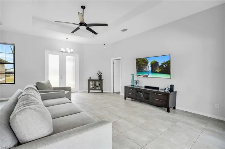 3702 Nw 2nd St, Cape Coral Fl 33993