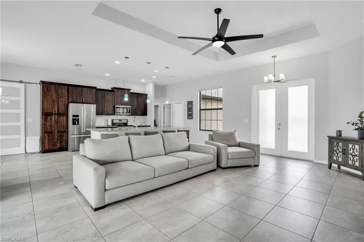 3702 Nw 2nd St, Cape Coral Fl 33993