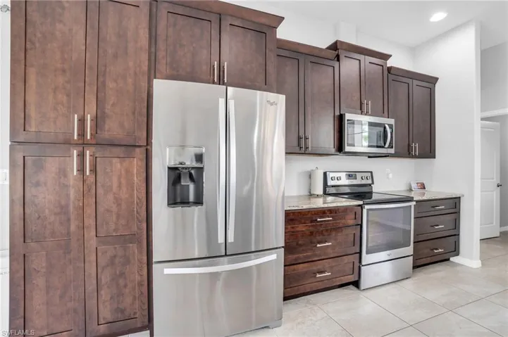 3702 Nw 2nd St, Cape Coral Fl 33993