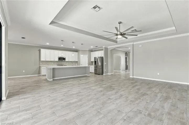 10081 Avalon Lake Cir, Fort Myers, Florida 33913