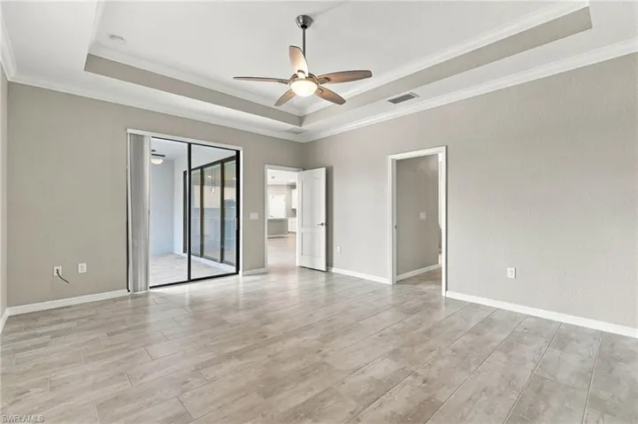 10081 Avalon Lake Cir, Fort Myers, Florida 33913