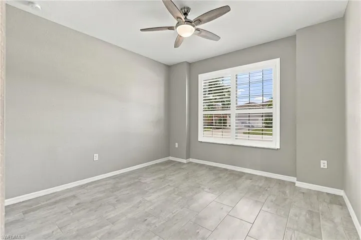 10081 Avalon Lake Cir, Fort Myers, Florida 33913