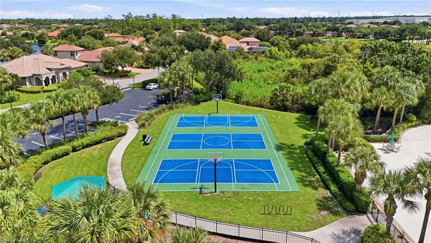 10081 Avalon Lake Cir, Fort Myers, Florida 33913