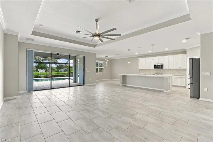 10081 Avalon Lake Cir, Fort Myers, Florida 33913