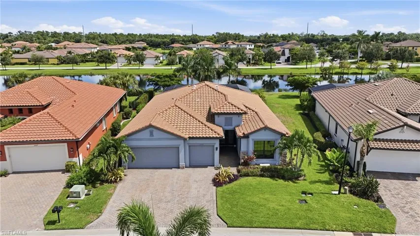 10081 Avalon Lake Cir, Fort Myers, Florida 33913
