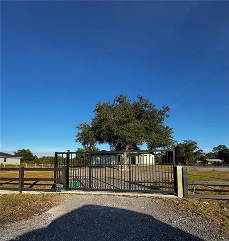 655 Olivo St, Clewiston, Florida 33440
