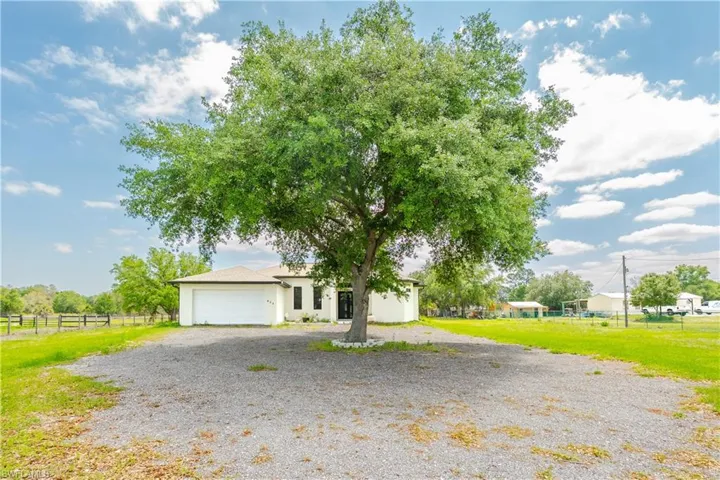 655 Olivo St, Clewiston, Florida 33440
