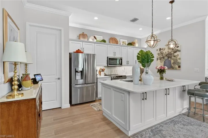 Breakfast Bar